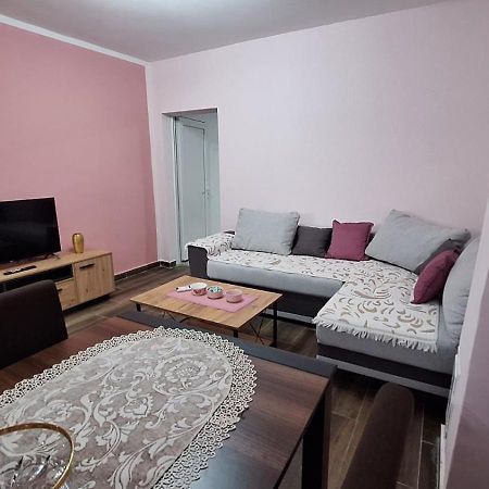 Apartman Jelena Τσέτινιε Εξωτερικό φωτογραφία