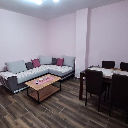 Apartman Jelena Τσέτινιε Εξωτερικό φωτογραφία
