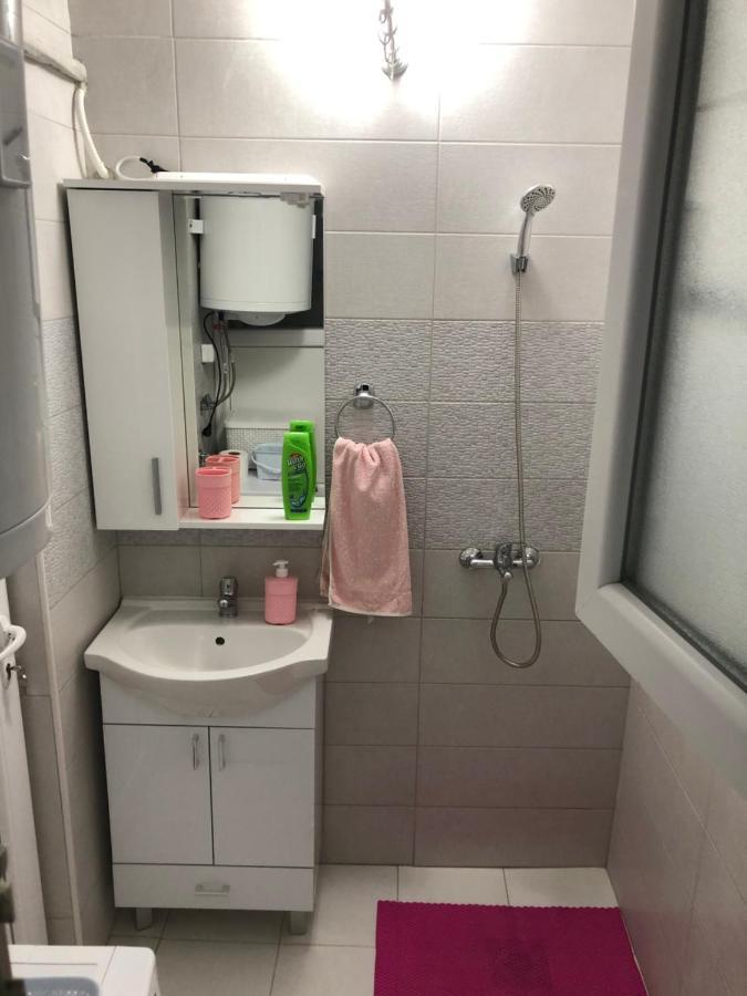 Apartman Jelena Τσέτινιε Εξωτερικό φωτογραφία