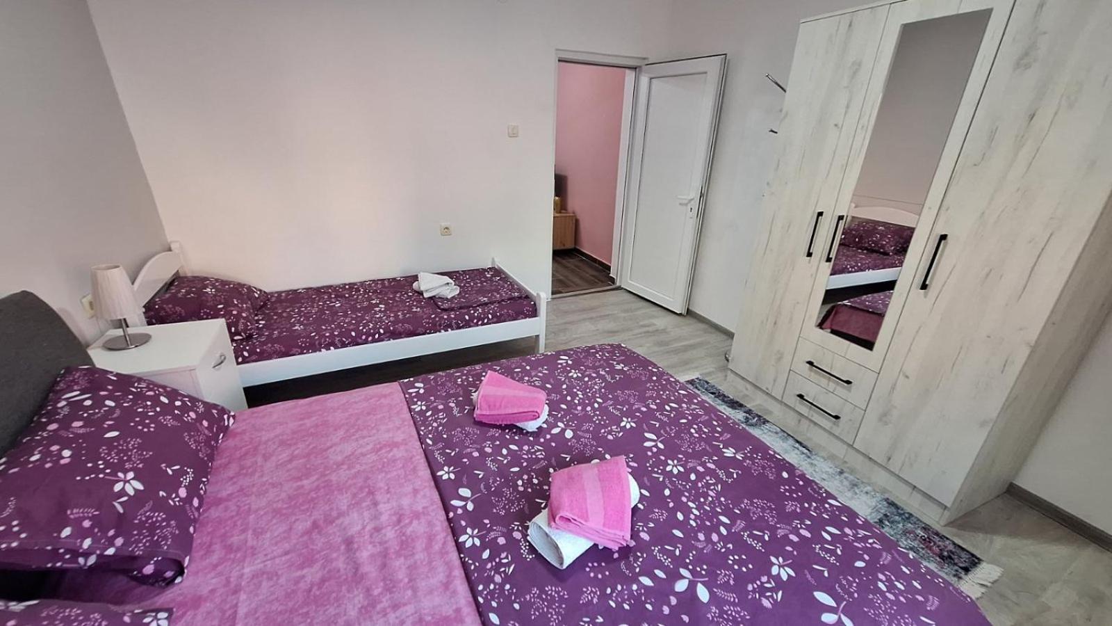 Apartman Jelena Τσέτινιε Εξωτερικό φωτογραφία