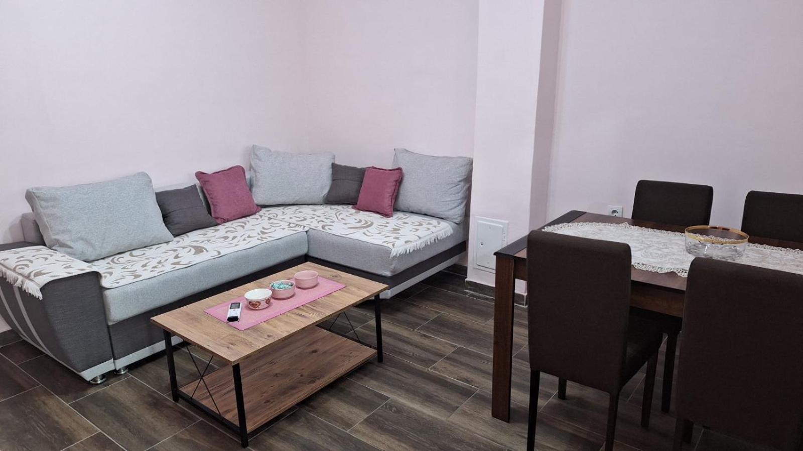 Apartman Jelena Τσέτινιε Εξωτερικό φωτογραφία